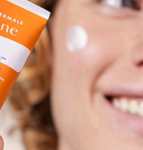 Clean Solaire SPF 50 Sunscreen – For Face and Neck, Oily and Acne-Prone Skin, Sebum-Regulating, Antioxidant Protection, Broad-Spectrum UVA/UVB Filters, Non-comedogenic, Water Resistant, 1.7 Fl Oz - Image 2