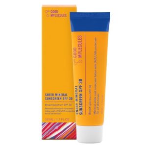 Good Molecules Sheer Mineral Sunscreen SPF 30 - Minimal White Cast Zinc Oxide Sunscreen For Face - Hydrating Hyaluronic Acid, UVA/UVB Protection, Reef-Safe