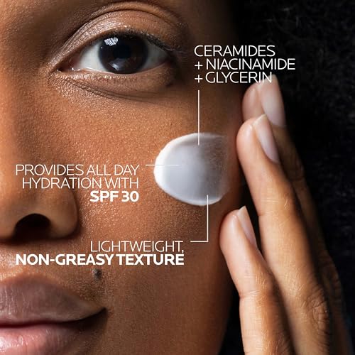 La Roche-Posay Toleriane Double Repair Matte Face Moisturizer, Daily Moisturizer For Oily Skin With Ceramide And Niacinamide For All Skin Tones, Oil Free, Non-Comedogenic, Available with SPF 30 - Image 4